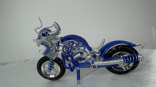 Handmade Aluminum Wire Dragon Head Motorcycle – Unique Artisan Sculpture