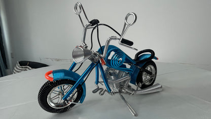 Artisan-Crafted Wire Motorcycle Model – Eye-Catching Metal Sculpture"